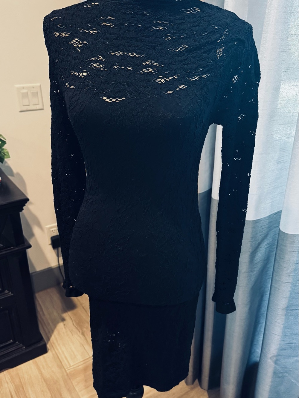 Bebe Black Lace Long-Sleeve Bodycon Dress